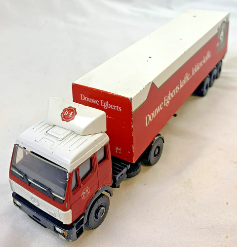 Lion toys mercedes - mercedes-benz, truck