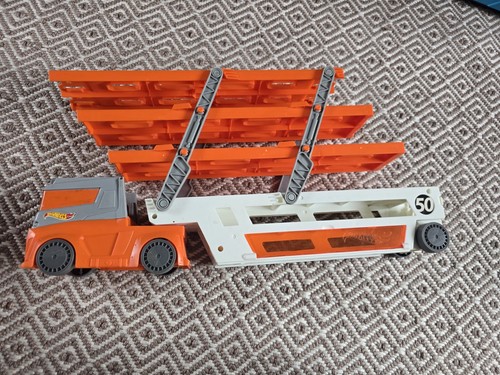 Hot wheels mega toy hauler - mega,