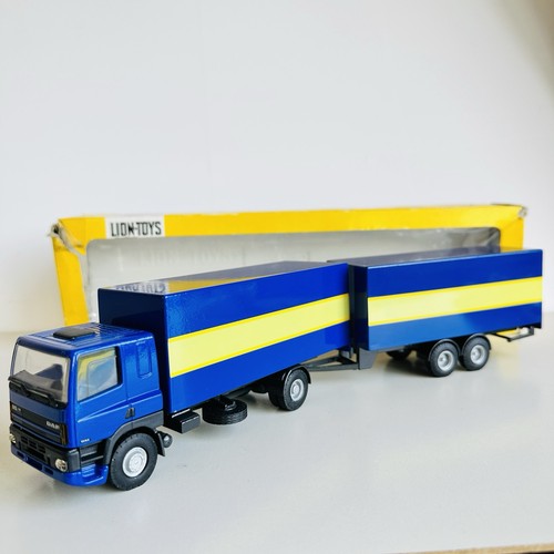 Vintage lion toys - vintage,